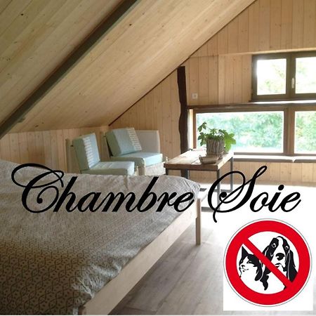 Les Rocailles Hotel La Foret-Auvray Bagian luar foto