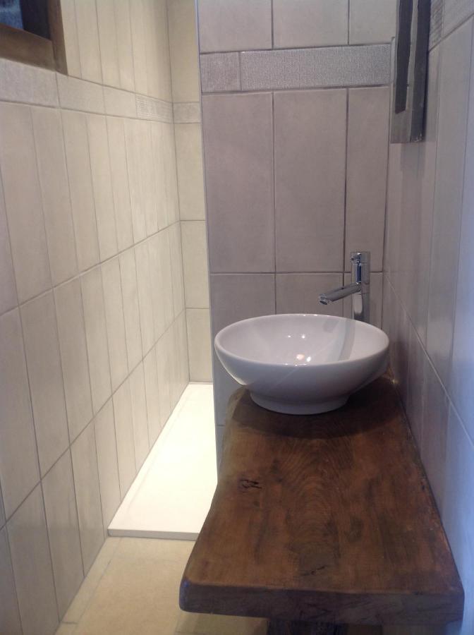 Les Rocailles Hotel La Foret-Auvray Bagian luar foto